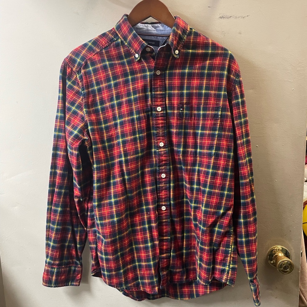 Tommy Hilfiger long sleeve, men’s size mediumdium flannel shirtt
